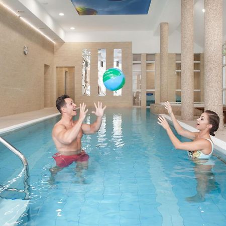 Hotel Cesarskie Ogrody シフィノウイシチェ エクステリア 写真