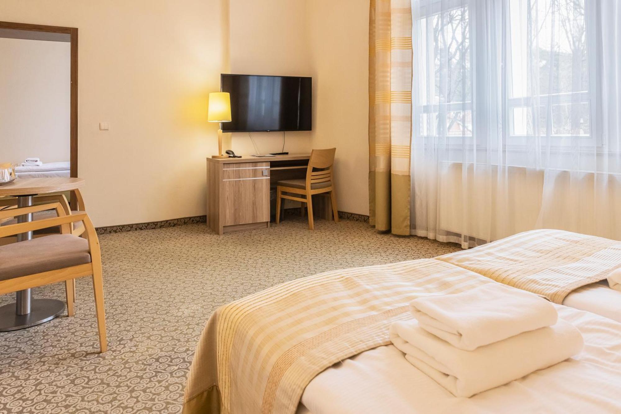 Hotel Cesarskie Ogrody シフィノウイシチェ エクステリア 写真