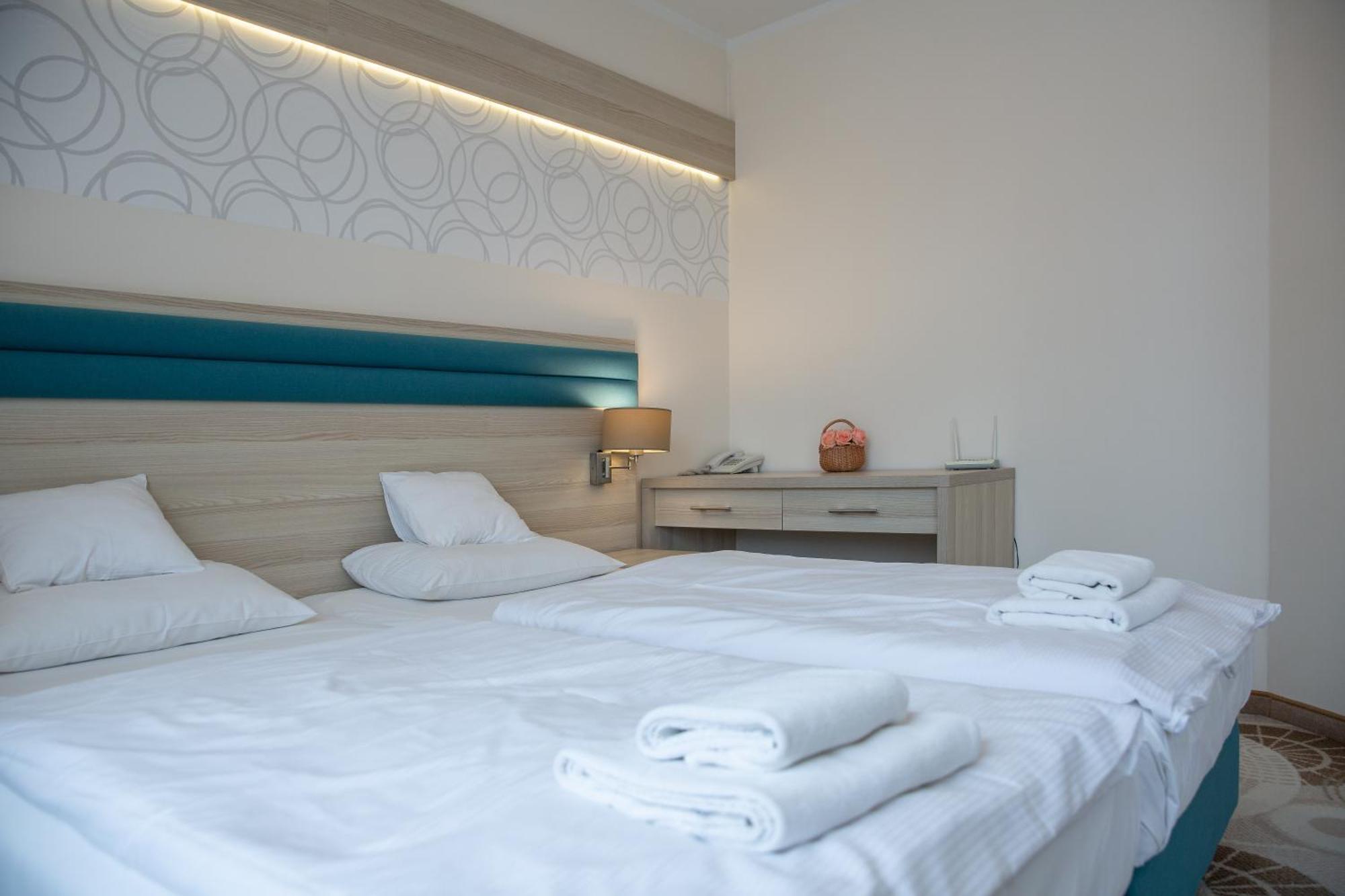 Hotel Cesarskie Ogrody シフィノウイシチェ エクステリア 写真