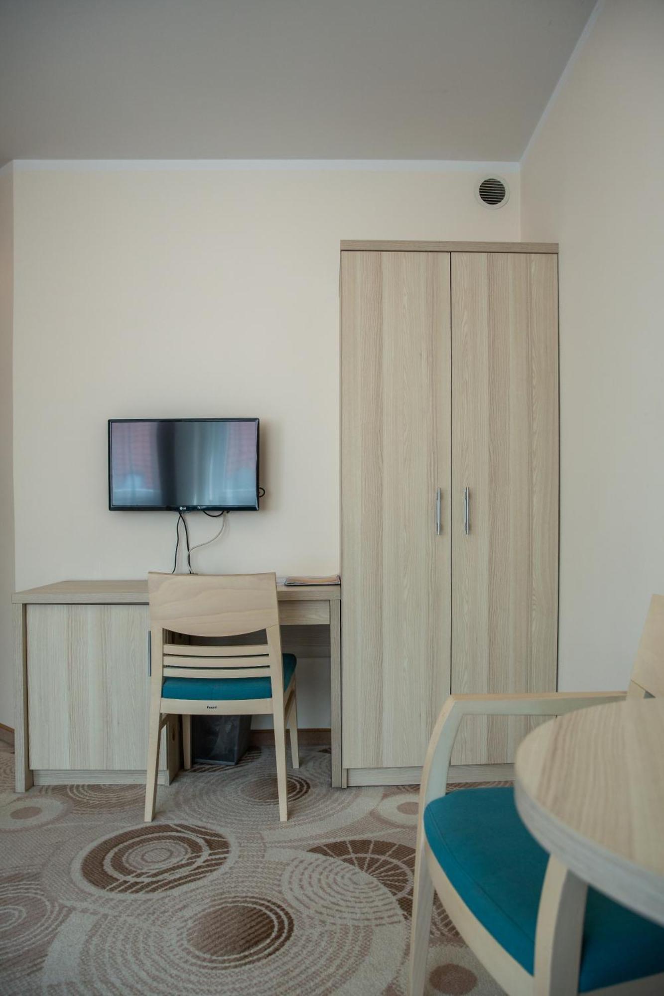 Hotel Cesarskie Ogrody シフィノウイシチェ エクステリア 写真