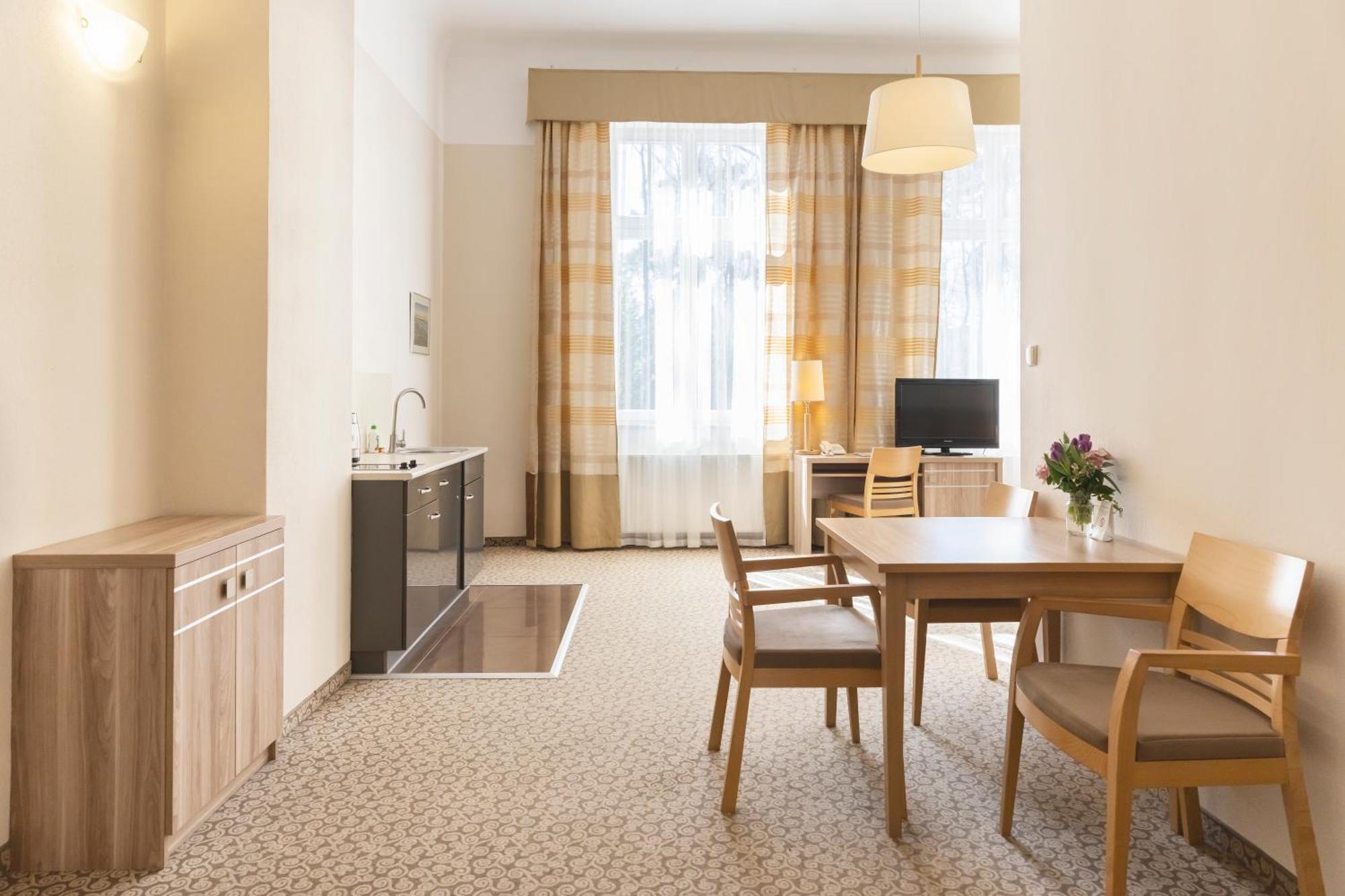 Hotel Cesarskie Ogrody シフィノウイシチェ エクステリア 写真